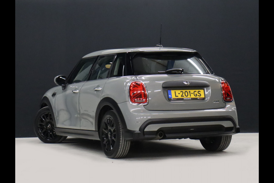MINI Mini 1.5 One Sport [DIGITAL DASHBOARD, APPLE CARPLAY, PDC ACHTER, CRUISE CONTROL, NAVIGATIE, AIRCO, NIEUWSTAAT]