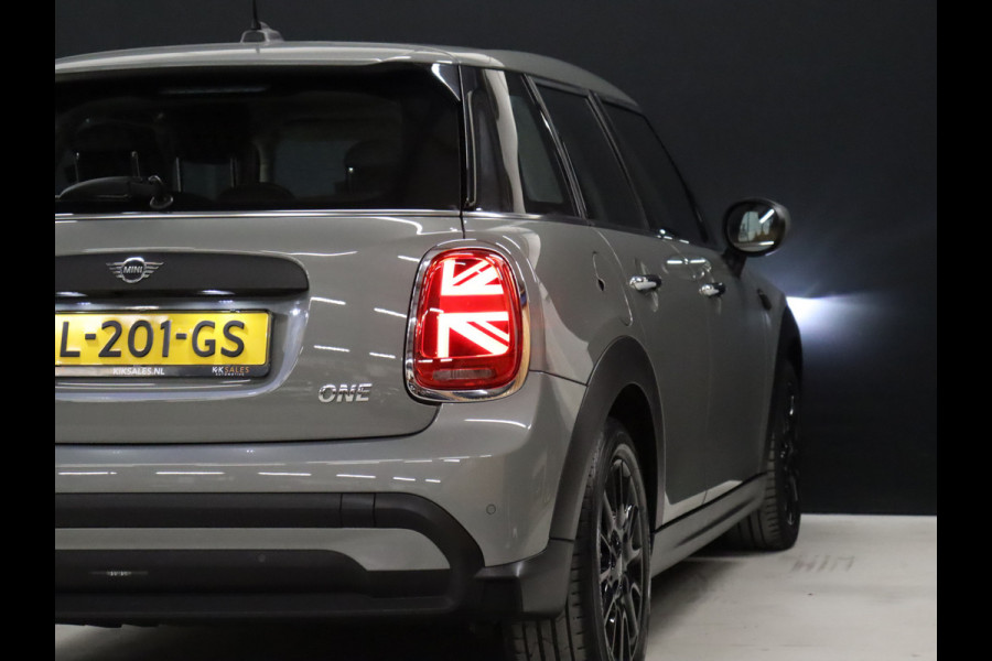 MINI Mini 1.5 One Sport [DIGITAL DASHBOARD, APPLE CARPLAY, PDC ACHTER, CRUISE CONTROL, NAVIGATIE, AIRCO, NIEUWSTAAT]