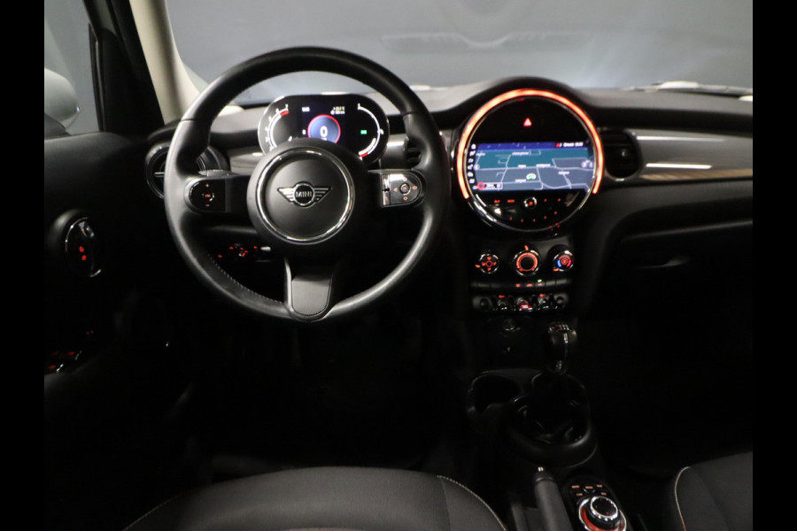 MINI Mini 1.5 One Sport [DIGITAL DASHBOARD, APPLE CARPLAY, PDC ACHTER, CRUISE CONTROL, NAVIGATIE, AIRCO, NIEUWSTAAT]