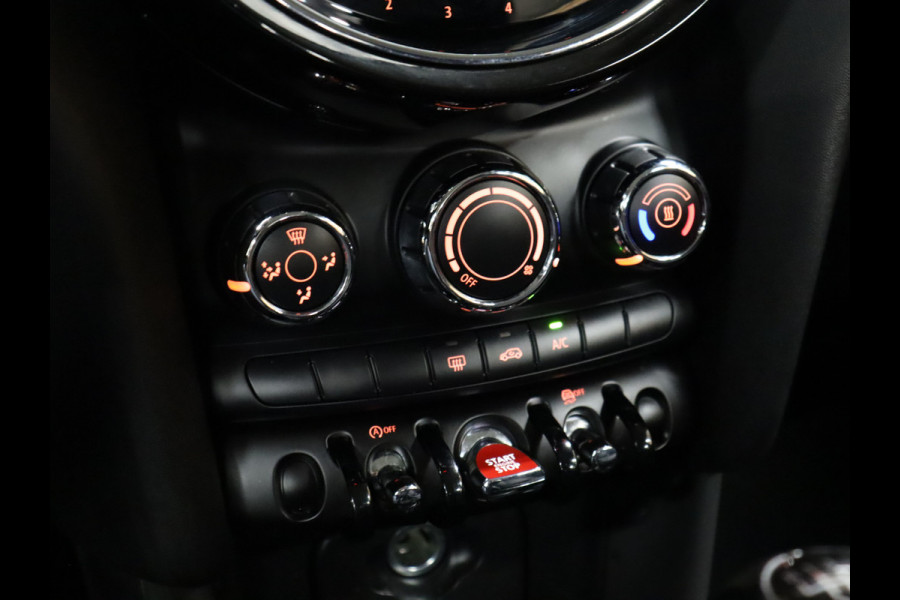 MINI Mini 1.5 One Sport [DIGITAL DASHBOARD, APPLE CARPLAY, PDC ACHTER, CRUISE CONTROL, NAVIGATIE, AIRCO, NIEUWSTAAT]