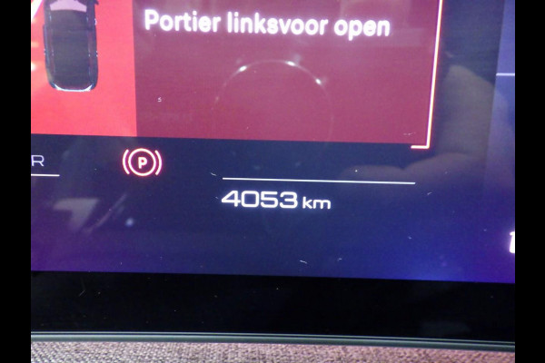 Peugeot E-5008 GT Avantage 73 kWh Panoramadak | Leder interieur