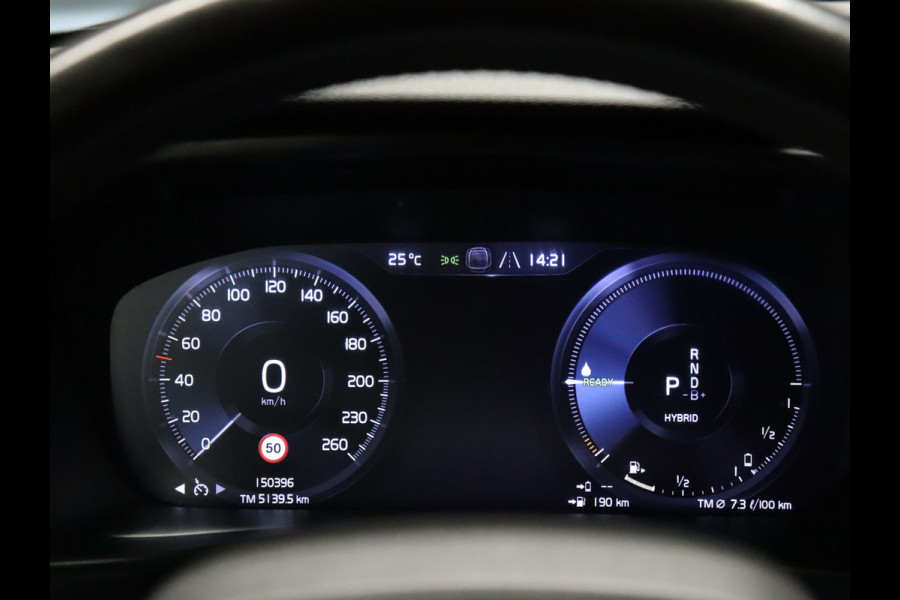 Volvo XC40 1.5 T5 Twin Engine Inscription [SCHUIFKANTELDAK, CAMERA, VOL LEDER, STOELVERWARMING, PDC V+A, BLUETOOTH, CRUISE CONTROL, CLIMATE CONTROL, NIEUWSTAAT]