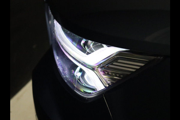 Volvo XC40 1.5 T5 Twin Engine Inscription [SCHUIFKANTELDAK, CAMERA, VOL LEDER, STOELVERWARMING, PDC V+A, BLUETOOTH, CRUISE CONTROL, CLIMATE CONTROL, NIEUWSTAAT]
