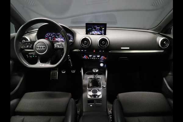 Audi A3 Sportback 30 TFSI S-Line Sport [VIRTUAL COCKPIT, S-LINE, VLAK SPORTSTUUR, STOELVERWARMING, BLUETOOTH, CRUISE CONTROL, CLIMATE CONTROL, NIEUWSTAAT]