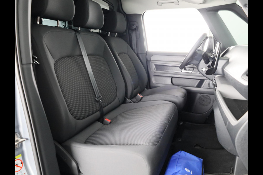 Volkswagen ID. Buzz Cargo Intro 1 Elektromotor 204 pk NAVIGATIE | TREKHAAK