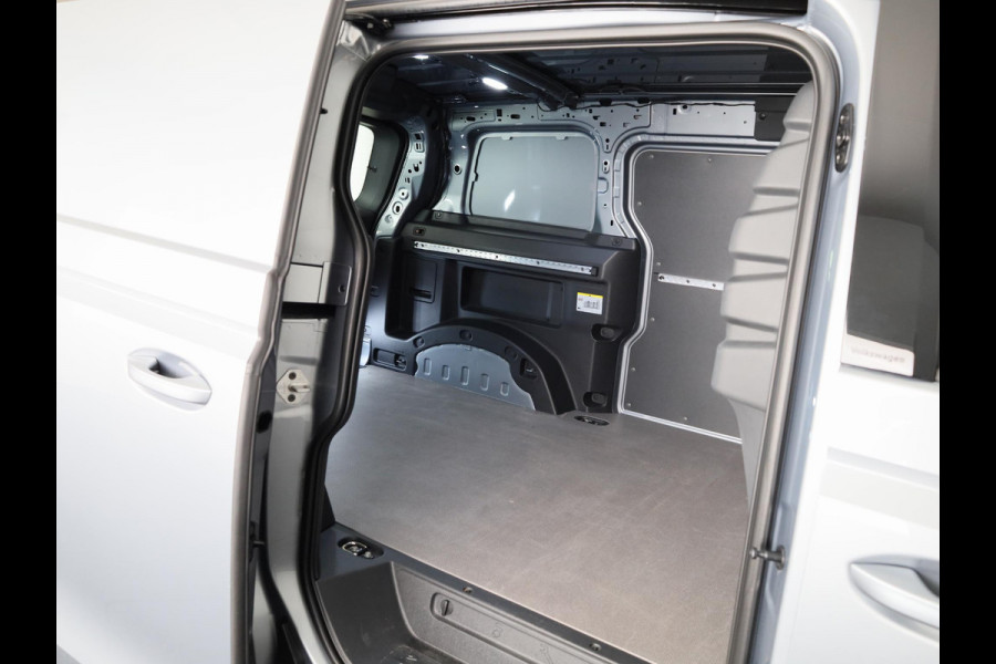 Volkswagen ID. Buzz Cargo Intro 1 Elektromotor 204 pk NAVIGATIE | TREKHAAK