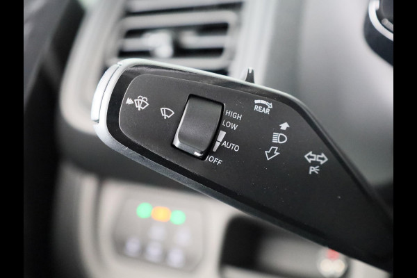 Volkswagen ID. Buzz Cargo Intro 1 Elektromotor 204 pk NAVIGATIE | TREKHAAK