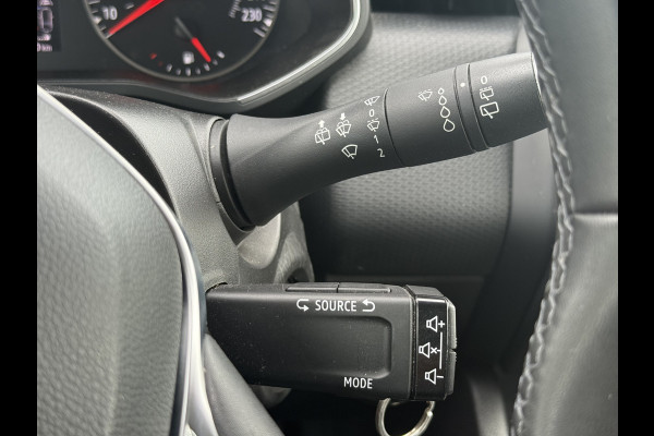 Renault Clio 1.0 TCe Zen | NL-auto | Carplay | 17'' Sportvelgen | Cruisec. | Airco