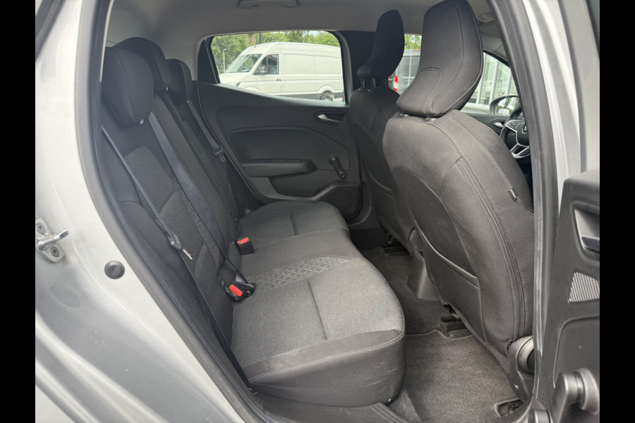 Renault Clio 1.0 TCe Zen | NL-auto | Carplay | 17'' Sportvelgen | Cruisec. | Airco