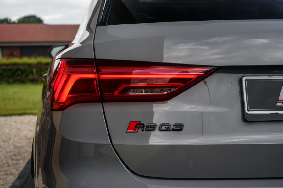 Audi RSQ3 RS Q3 2.5 TFSI 400PK Pano/Eventuri/Sonos/360/Trkhk/VOL