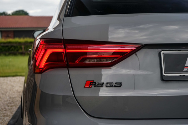 Audi RSQ3 RS Q3 2.5 TFSI 400PK Pano/Eventuri/Sonos/360/Trkhk/VOL