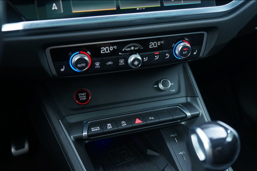 Audi RSQ3 RS Q3 2.5 TFSI 400PK Pano/Eventuri/Sonos/360/Trkhk/VOL