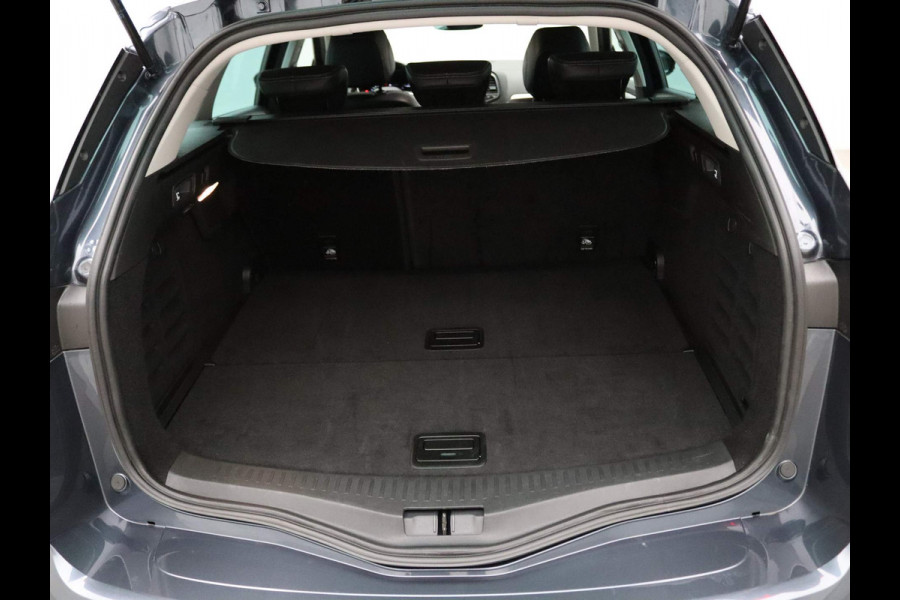 Renault MEGANE Estate TCe 140pk Techno EDC/AUTOMAAT BOSE | Camera | Climate | Parksens. v+a | Stoel-/stuurverwarming