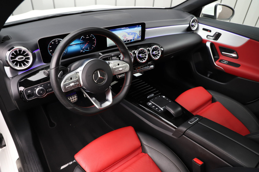Mercedes-Benz CLA-Klasse 200 AMG | 163PK | Sfeerverlichting | Keyles-go | Multibeam | Memory | Pano | Leder | Stoelverwarming | NL-Auto | 2020.