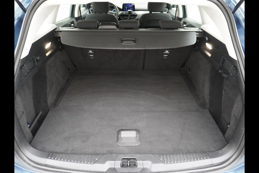 Ford FOCUS Wagon T100PK Navi Apple Carplay Android Connected Airco Cruise Control Keyless Led Lane Assist PDC TPMS Lmv EasyFold DAB Rijstrooksensor met correctie Wifi Bluetooth Connected services A-label EURO6 Origin.NLse auto