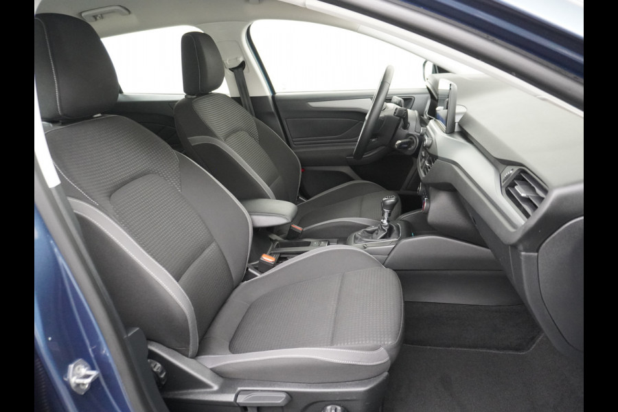 Ford FOCUS Wagon T100PK Navi Apple Carplay Android Connected Airco Cruise Control Keyless Led Lane Assist PDC TPMS Lmv EasyFold DAB Rijstrooksensor met correctie Wifi Bluetooth Connected services A-label EURO6 Origin.NLse auto