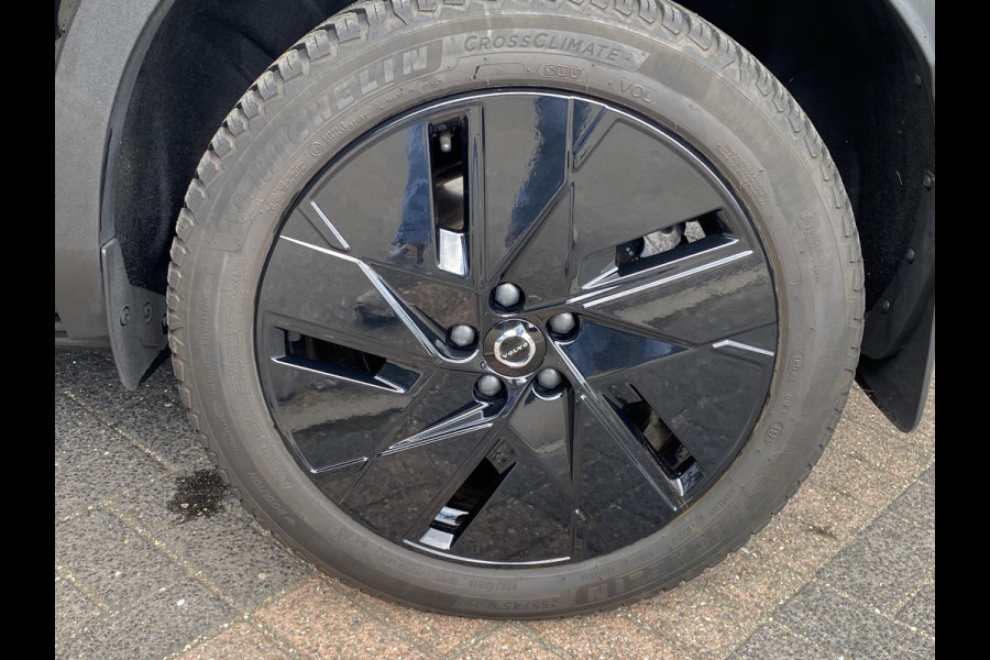 Volvo XC40 Single Motor Extended Range Plus 82 kWh ORIG. NL. NAP KM. | CAMERA | VOLVO GARANTIE T/M 1-2026
