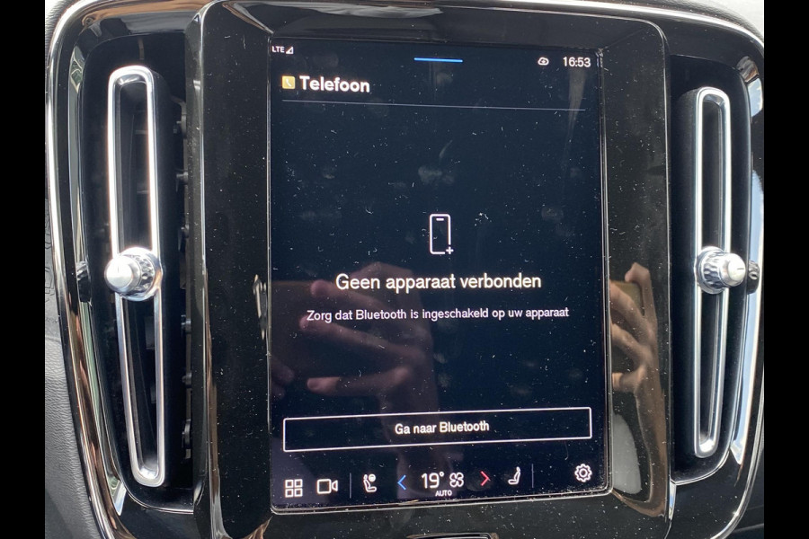 Volvo XC40 Single Motor Extended Range Plus 82 kWh ORIG. NL. NAP KM. | CAMERA | VOLVO GARANTIE T/M 1-2026