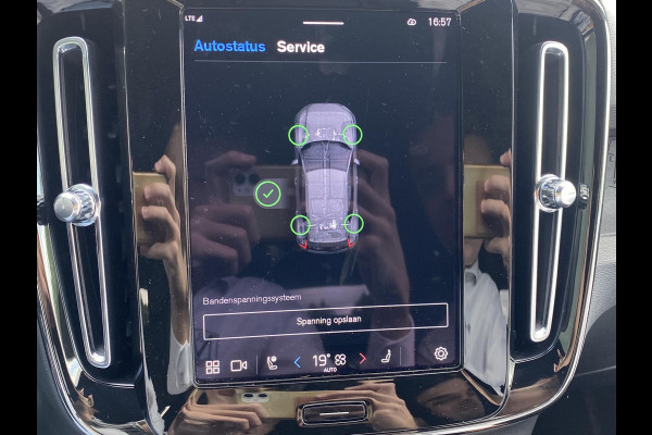 Volvo XC40 Single Motor Extended Range Plus 82 kWh ORIG. NL. NAP KM. | CAMERA | VOLVO GARANTIE T/M 1-2026