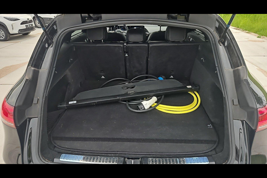 Mercedes-Benz EQC 400 4MATIC Premium Plus 80 kWh