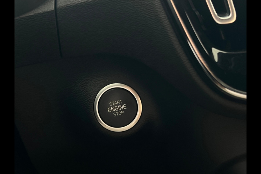 Volvo XC40 1.5 T5 Twin Engine Inscription NL AUTO | LEDER | STOELVERW | 5x voorraad