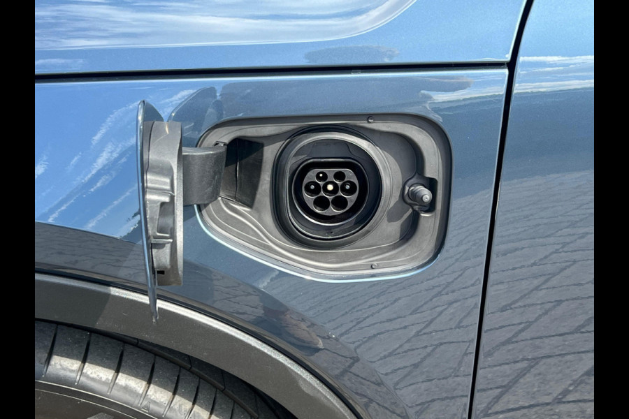 Volvo XC40 1.5 T5 Twin Engine Inscription NL AUTO | LEDER | STOELVERW | 5x voorraad