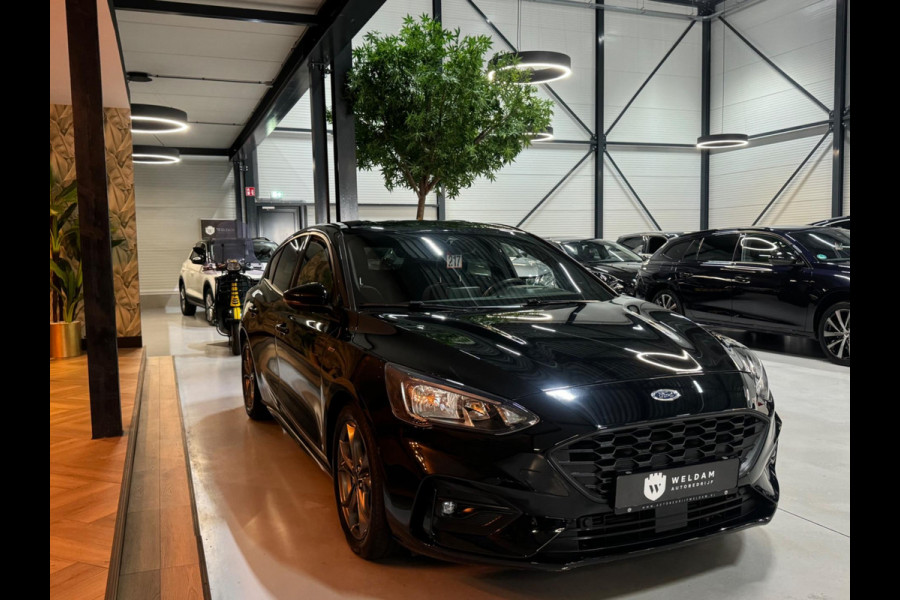 Ford Focus 1.0 EcoBoost ST Line Business Garantie Head-Up Camera StuurVW StoelVW PDC Cruise Navi Clima LED DAB Rijklaar