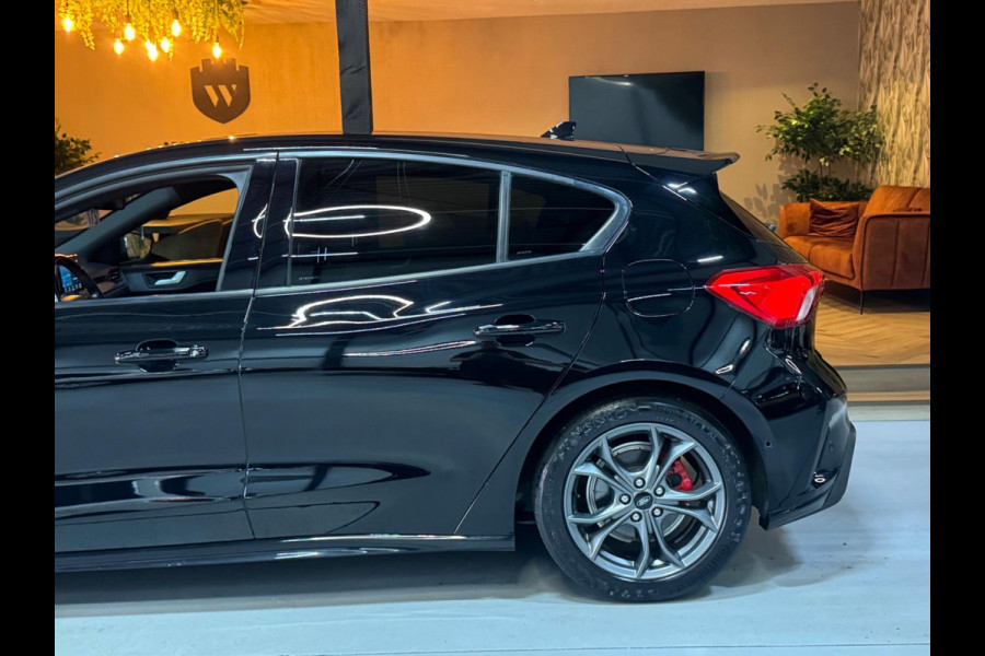 Ford Focus 1.0 EcoBoost ST Line Business Garantie Head-Up Camera StuurVW StoelVW PDC Cruise Navi Clima LED DAB Rijklaar