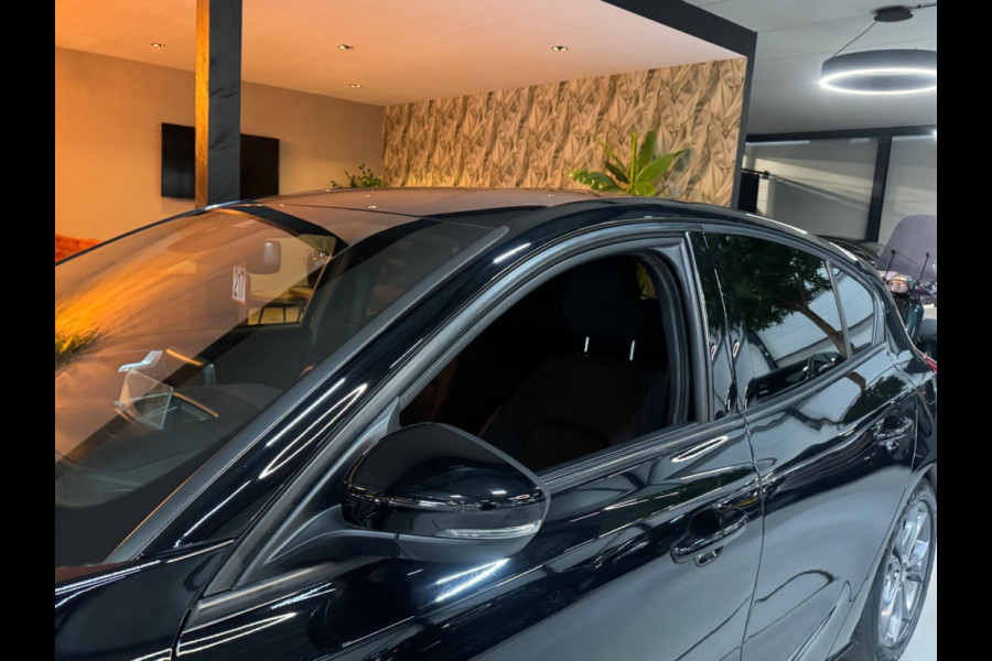 Ford Focus 1.0 EcoBoost ST Line Business Garantie Head-Up Camera StuurVW StoelVW PDC Cruise Navi Clima LED DAB Rijklaar