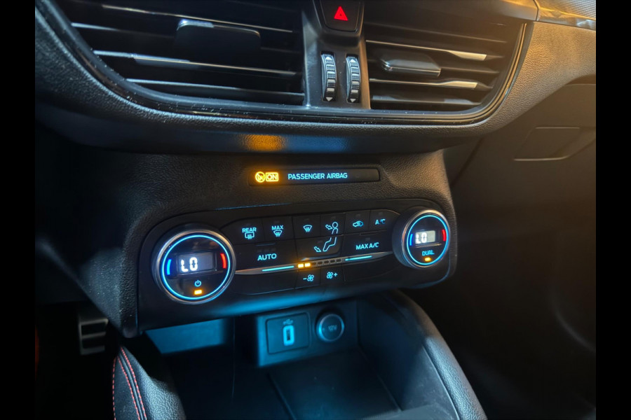 Ford Focus 1.0 EcoBoost ST Line Business Garantie Head-Up Camera StuurVW StoelVW PDC Cruise Navi Clima LED DAB Rijklaar