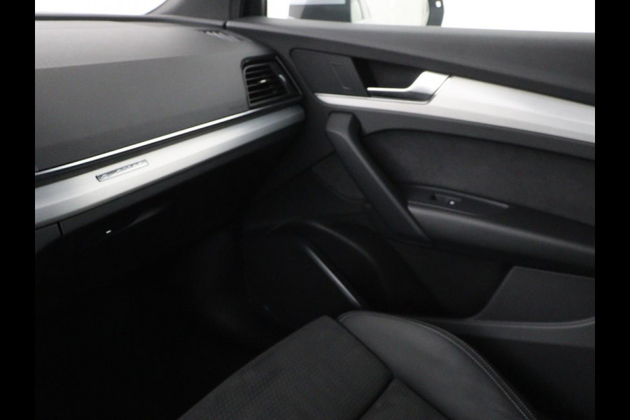 Audi Q5 Sportback 50 TFSI e S edition | Stoelverwarming | Adaptive cruise | Carplay | Matrix LED | Half leder | Sportstoelen | Virtual Cockpit | PHEV