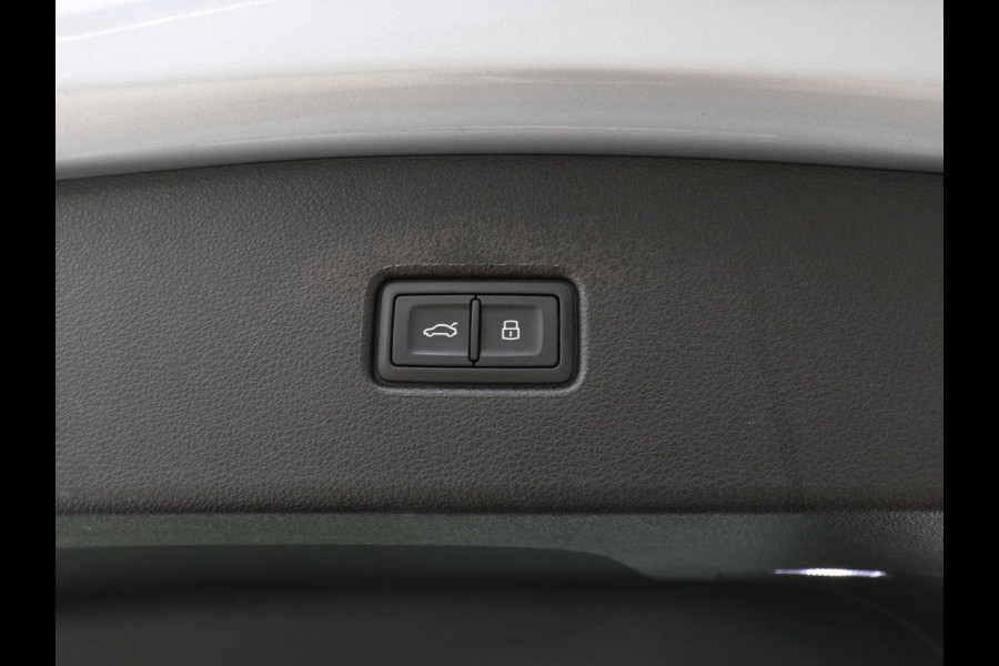 Audi Q5 Sportback 50 TFSI e S edition | Stoelverwarming | Adaptive cruise | Carplay | Matrix LED | Half leder | Sportstoelen | Virtual Cockpit | PHEV