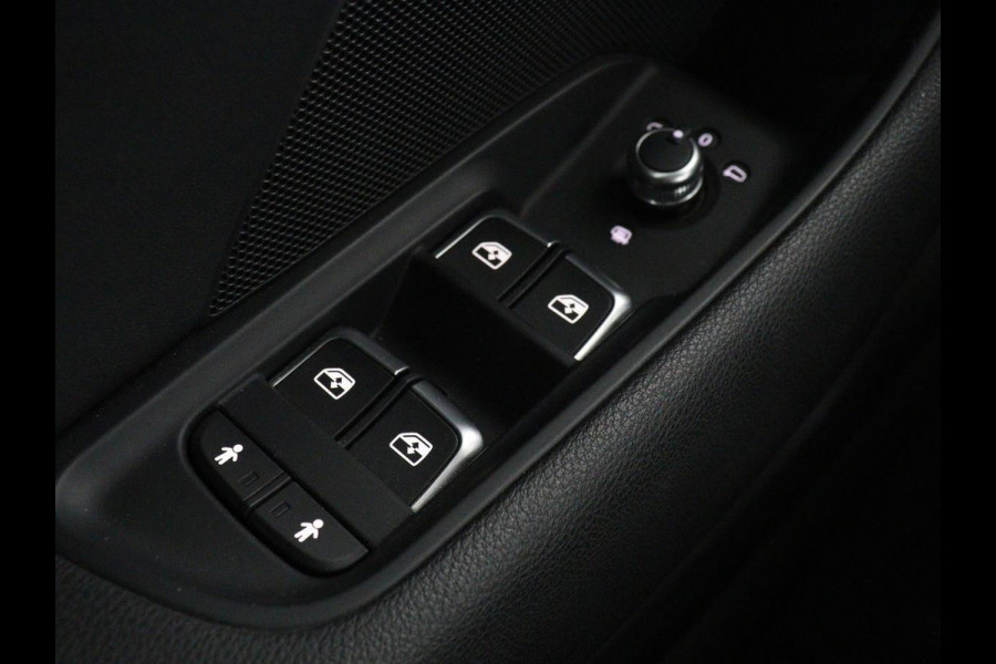 Audi A3 1.0 TFSI Sport S Line Edition | Full LED | Sportstoelen | Navigatie | Climate control | Parkeerhulp | Cruise control