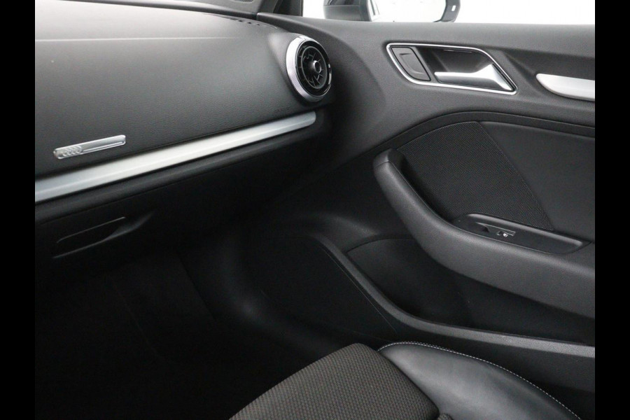 Audi A3 1.0 TFSI Sport S Line Edition | Full LED | Sportstoelen | Navigatie | Climate control | Parkeerhulp | Cruise control