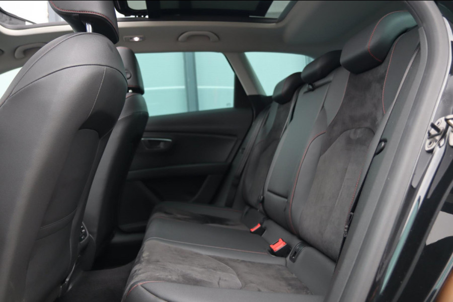 Seat León ST 1.4 TSI FR / PANODAK / CARPLAY / LED / PDC V+A / STOELVERW
