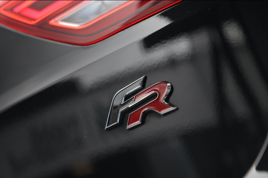 Seat León ST 1.4 TSI FR / PANODAK / CARPLAY / LED / PDC V+A / STOELVERW