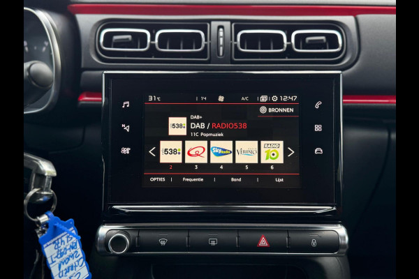 Citroën C3 1.2 PureTech 110 pk S&S Shine, vele opties, achteruitrijcamera , NL met nationale auto pas