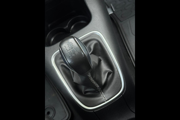 Citroën C3 1.2 PureTech 110 pk S&S Shine, vele opties, achteruitrijcamera , NL met nationale auto pas