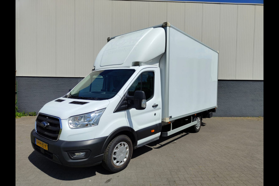 Ford Transit Bakwagen+Laadklep Meubelbak+Laaddeur Euro 6.2 2.0D 130PK L4H3 DHollandia 3-Persoons Navi Airco Ford-Connect-Sync 3 Adaptive-Boch Lane-Assist Lat om Lat betimmering Betonplex vloer Zijdeur 1e Eigenaar