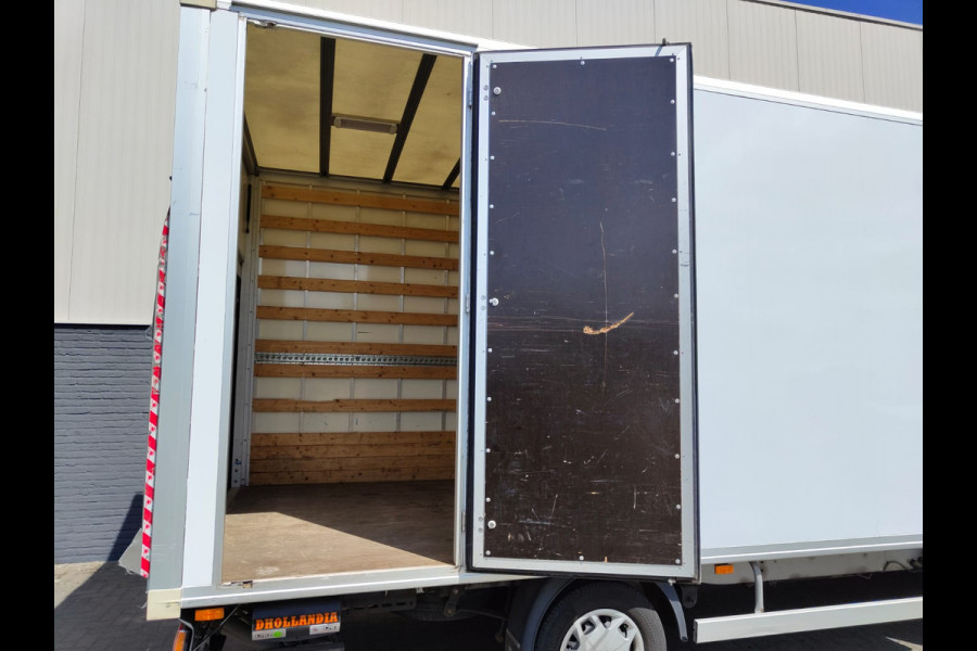 Ford Transit Bakwagen+Laadklep Meubelbak+Laaddeur Euro 6.2 2.0D 130PK L4H3 DHollandia 3-Persoons Navi Airco Ford-Connect-Sync 3 Adaptive-Boch Lane-Assist Lat om Lat betimmering Betonplex vloer Zijdeur 1e Eigenaar