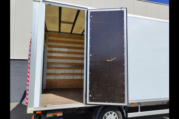 Ford Transit Bakwagen+Laadklep Meubelbak+Laaddeur Euro 6.2 2.0D 130PK L4H3 DHollandia 3-Persoons Navi Airco Ford-Connect-Sync 3 Adaptive-Boch Lane-Assist Lat om Lat betimmering Betonplex vloer Zijdeur 1e Eigenaar