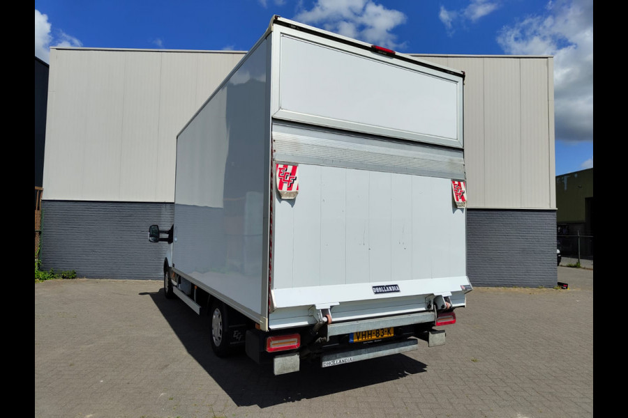 Ford Transit Bakwagen+Laadklep Meubelbak+Laaddeur Euro 6.2 2.0D 130PK L4H3 DHollandia 3-Persoons Navi Airco Ford-Connect-Sync 3 Adaptive-Boch Lane-Assist Lat om Lat betimmering Betonplex vloer Zijdeur 1e Eigenaar