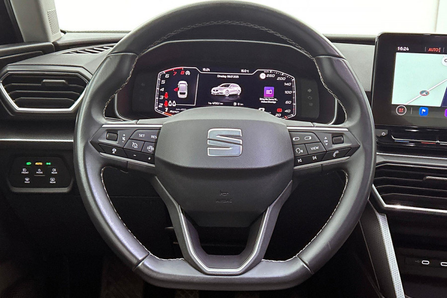 Seat Leon Sportstourer 1.5 TSI Style Launch Edition (TREKHAAK ELEKT. WEGKLAPBAAR, CAMERA, CARPLAY, 1e EIGENAAR, GOED ONDERHOUDEN)