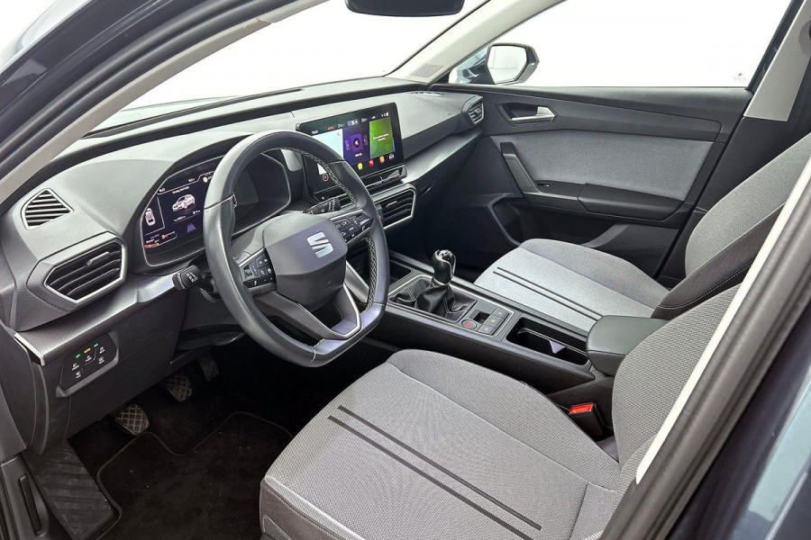 Seat Leon Sportstourer 1.5 TSI Style Launch Edition (TREKHAAK ELEKT. WEGKLAPBAAR, CAMERA, CARPLAY, 1e EIGENAAR, GOED ONDERHOUDEN)