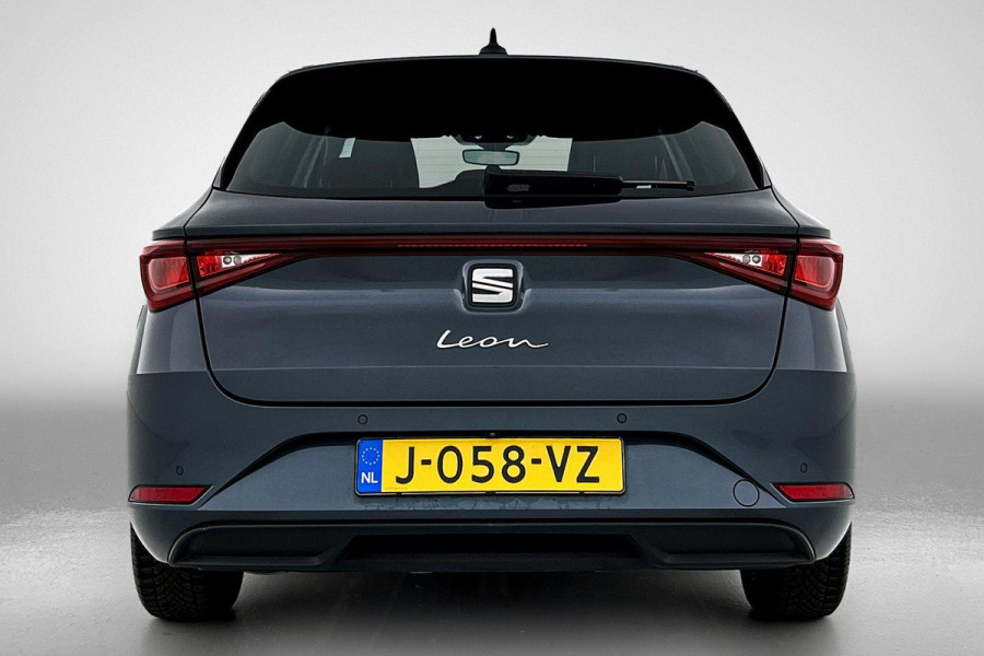 Seat Leon Sportstourer 1.5 TSI Style Launch Edition (TREKHAAK ELEKT. WEGKLAPBAAR, CAMERA, CARPLAY, 1e EIGENAAR, GOED ONDERHOUDEN)