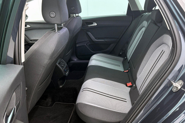 Seat Leon Sportstourer 1.5 TSI Style Launch Edition (TREKHAAK ELEKT. WEGKLAPBAAR, CAMERA, CARPLAY, 1e EIGENAAR, GOED ONDERHOUDEN)