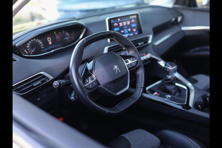 Peugeot 3008 1.5 BlueHDi Blue Lease Premium | Pano | Camera | Focal | Memory | Keyless