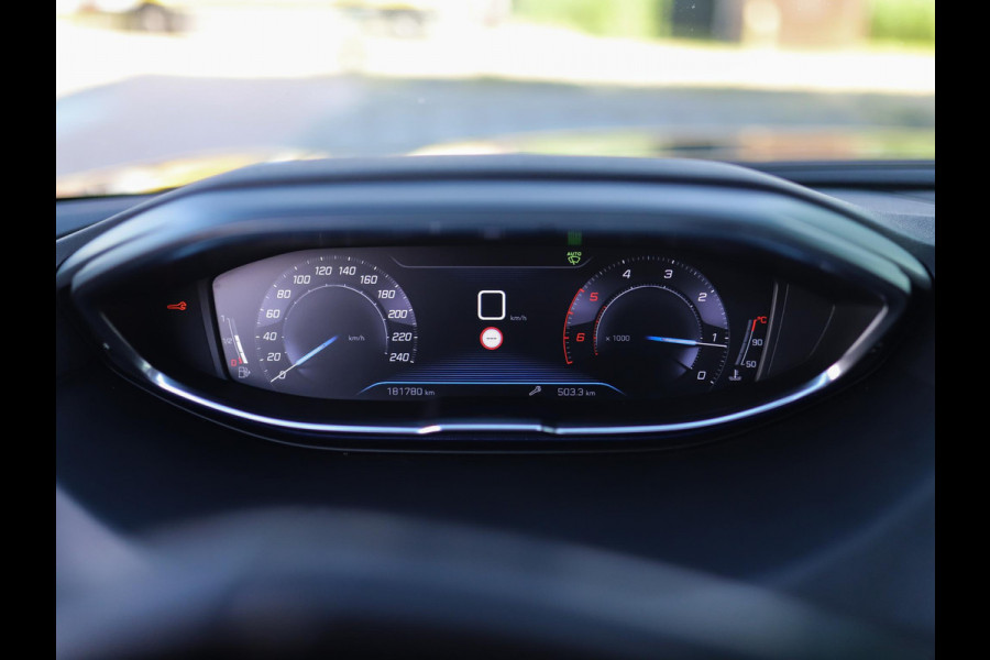 Peugeot 3008 1.5 BlueHDi Blue Lease Premium | Pano | Camera | Focal | Memory | Keyless