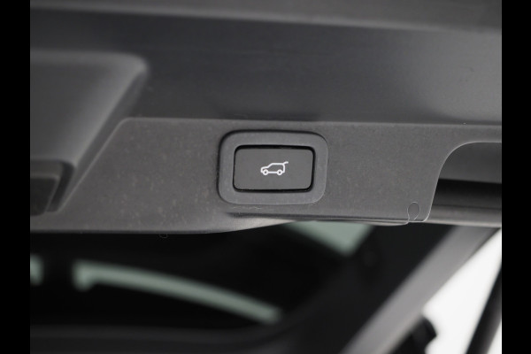 Land Rover Range Rover Sport P400e HSE | Panoramadak | Luchtvering | Meridian | Keyless | Camera | Carplay