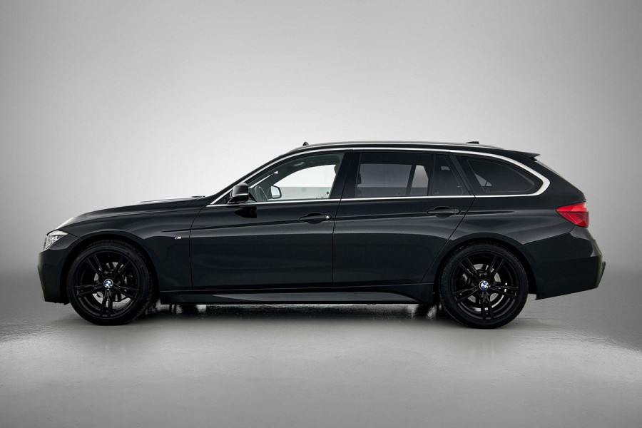 BMW 3 Serie Touring 320i Edition M Sport Shadow High Executive (NL-auto, Panorama, StoelV, Climate Con, Navi Pro, Etc)